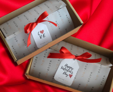 Load image into Gallery viewer, GIFT WRAP